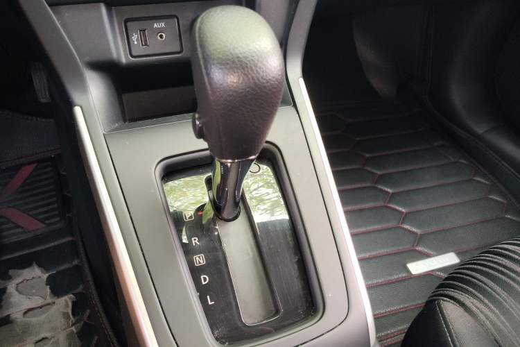 Used Nissan Sylphy 2022 Classic 1.6XE CVT Comfort Edition Gear Lever