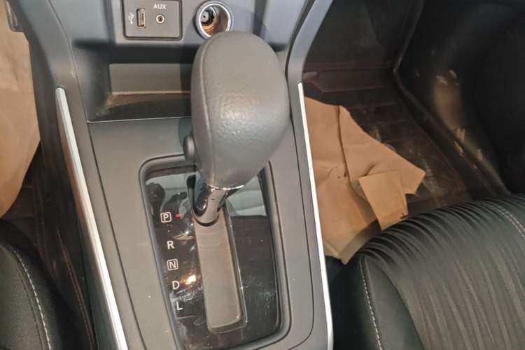 Used Nissan Sylphy 2022 Classic 1.6XE CVT Comfort Edition Gear Lever