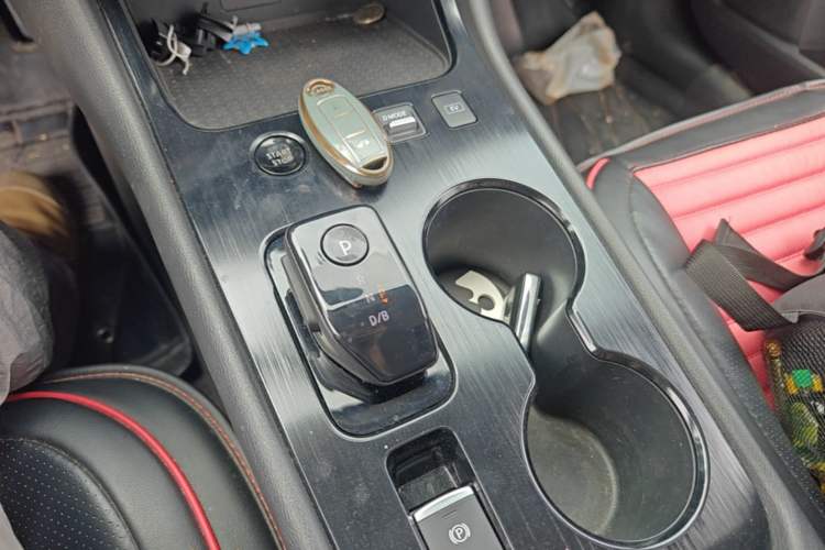 Used Nissan Sylphy 2022 All-Electric e-POWER Version with Large Display Gear Lever