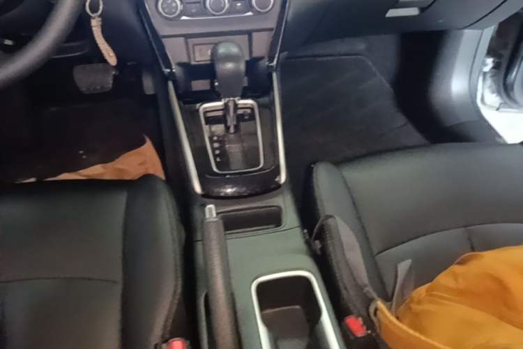 Used Nissan Sylphy 2022 Classic 1.6XL CVT Luxury Edition Gear Lever