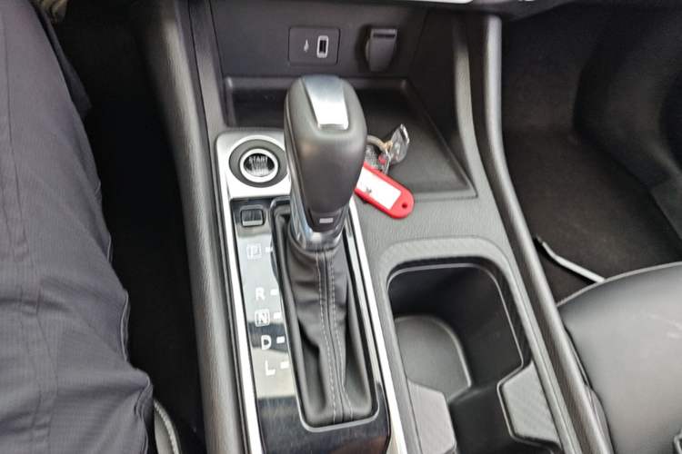 Used Nissan Sylphy 2022 1.6L XL CVT Enjoyment Edition Gear Lever