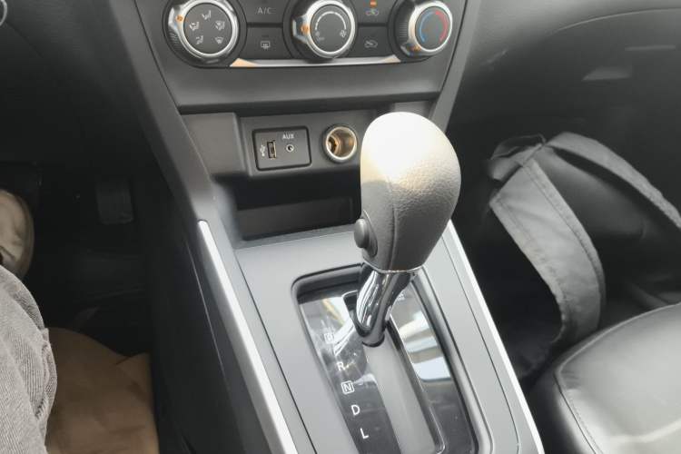 Used Nissan Sylphy 2022 Classic 1.6XE CVT Comfort Edition Gear Lever