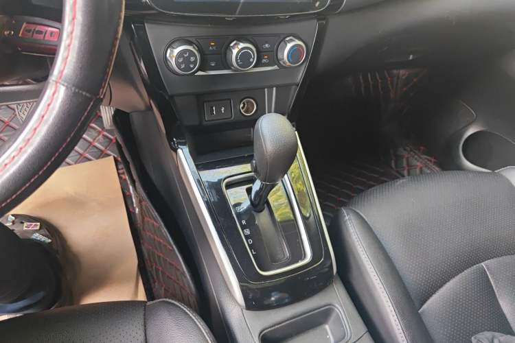 Used Nissan Sylphy 2022 Classic 1.6XL CVT Luxury Edition Gear Lever