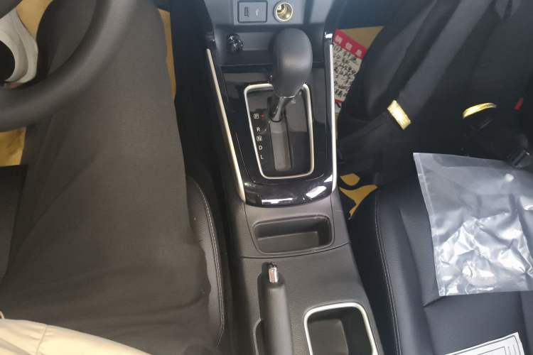 Used Nissan Sylphy 2022 Classic 1.6XL CVT Luxury Edition Gear Lever
