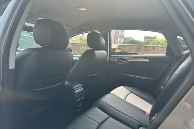 Used Nissan Sylphy 2022 Classic 1.6XE CVT Comfort Edition Interior 2