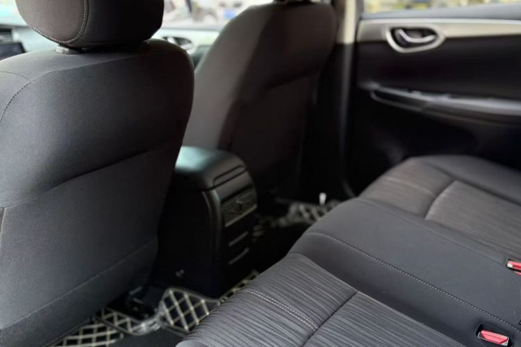 Used Nissan Sylphy 2022 Classic 1.6XE CVT Comfort Edition Interior 3