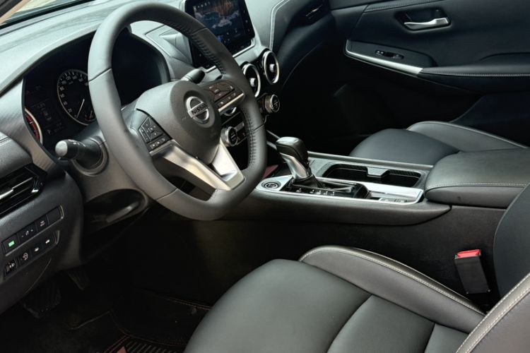 Used Nissan Sylphy 2022 1.6L XL CVT Smart Enjoyment Version Interior 3