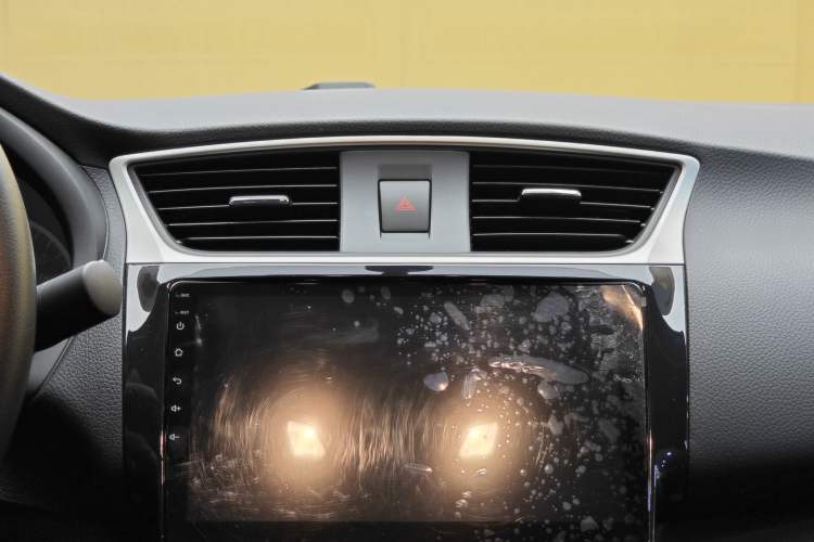 Used Nissan Sylphy 2022 Classic 1.6XE CVT Comfort Edition Interior 8