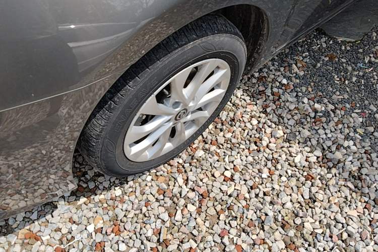 Used Nissan Sylphy 2022 Classic 1.6XE CVT Comfort Edition Left Front Wheel Hub
