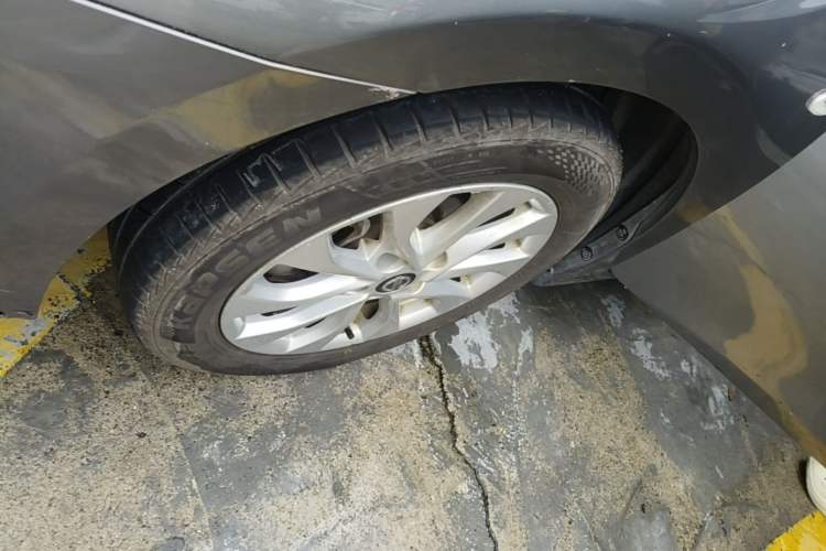 Used Nissan Sylphy 2022 Classic 1.6XE CVT Comfort Edition Left Front Wheel Hub