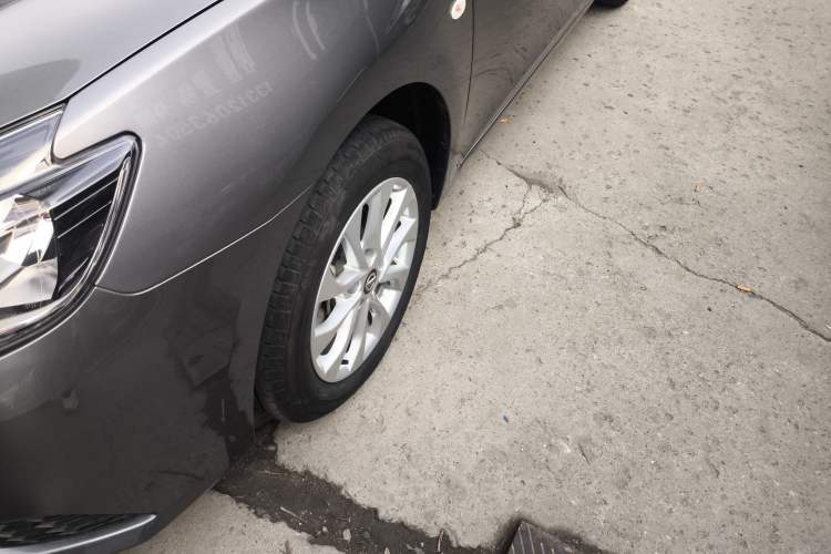 Used Nissan Sylphy 2022 Classic 1.6XE CVT Comfort Edition Left Front Wheel Hub