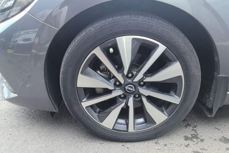 Used Nissan Sylphy 2022 Electric-Drive e-POWER Super Connect PLUS Left Front Wheel Hub