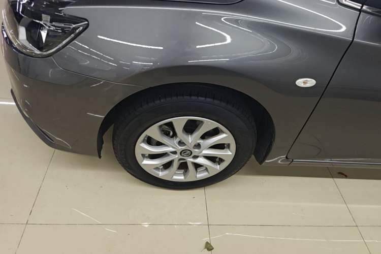 Used Nissan Sylphy 2022 Classic 1.6XL CVT Luxury Edition Left Front Wheel Hub