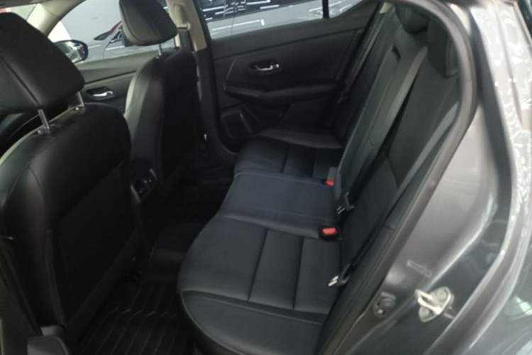 Used Nissan Sylphy 2022 1.6L XL CVT Enjoyment Edition Left Rear Seat