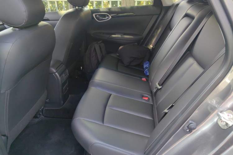 Used Nissan Sylphy 2022 Classic 1.6XL CVT Luxury Edition Left Rear Seat