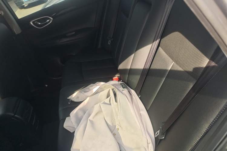 Used Nissan Sylphy 2022 Classic 1.6XL CVT Luxury Edition Left Rear Seat