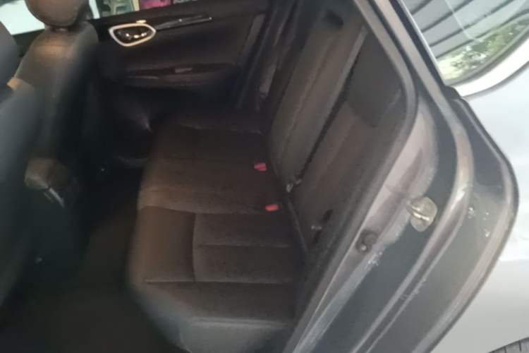 Used Nissan Sylphy 2022 Classic 1.6XL CVT Luxury Edition Left Rear Seat