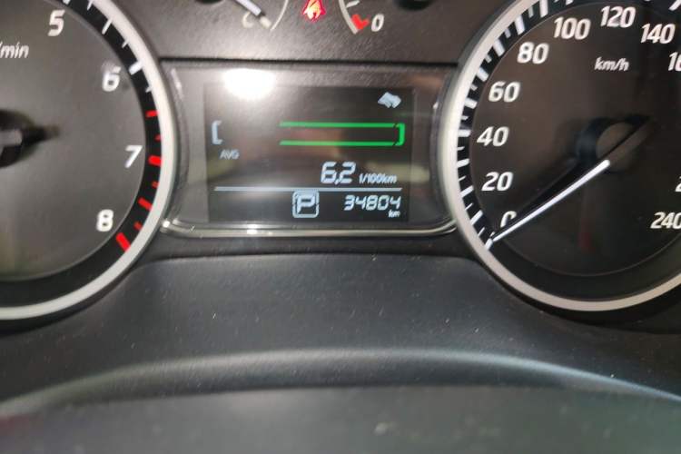 Used Nissan Sylphy 2022 Classic 1.6XE CVT Comfort Edition Odometer Close Up