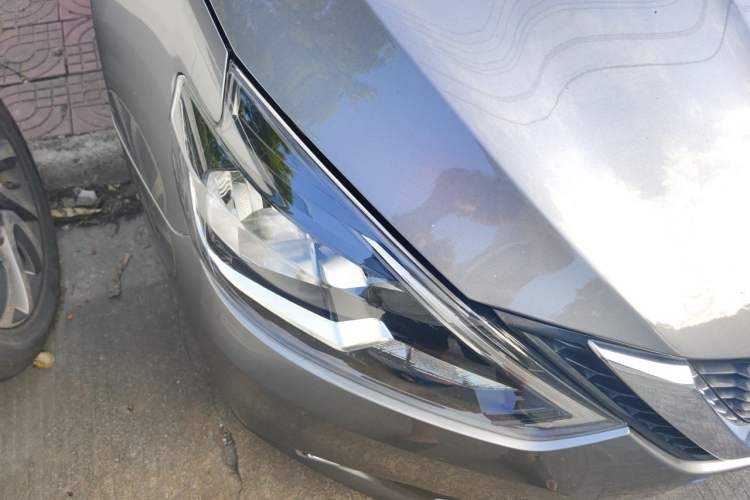 Used Nissan Sylphy 2022 Classic 1.6XL CVT Luxury Edition Right Front Headlight