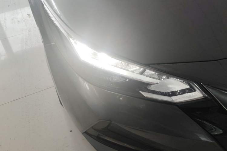 Used Nissan Sylphy 2022 1.6L XL CVT Enjoyment Edition Right Front Headlight
