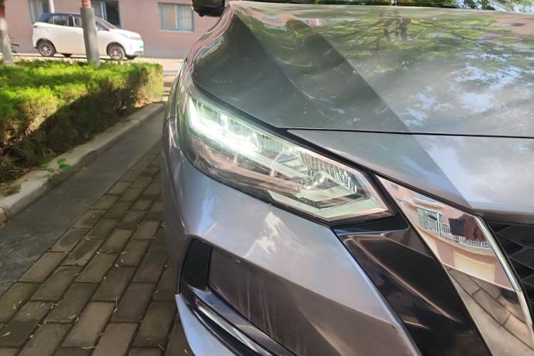 Used Nissan Sylphy 2022 1.6L XL CVT Smart Enjoyment Version Right Front Headlight
