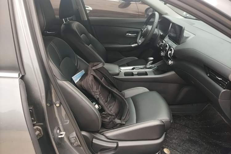 Used Nissan Sylphy 2022 1.6L XL CVT Enjoyment Edition Right Front Seat