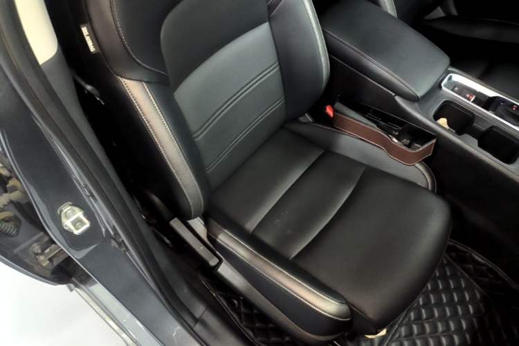 Used Nissan Sylphy 2022 1.6L XL CVT Smart Enjoyment Version Right Front Seat