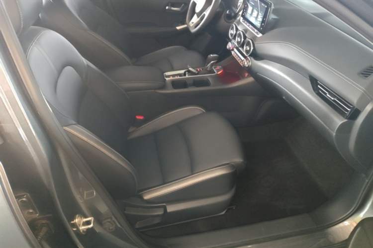 Used Nissan Sylphy 2022 1.6L XL CVT Enjoyment Edition Right Front Seat