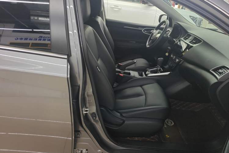 Used Nissan Sylphy 2022 Classic 1.6XL CVT Luxury Edition Right Front Seat