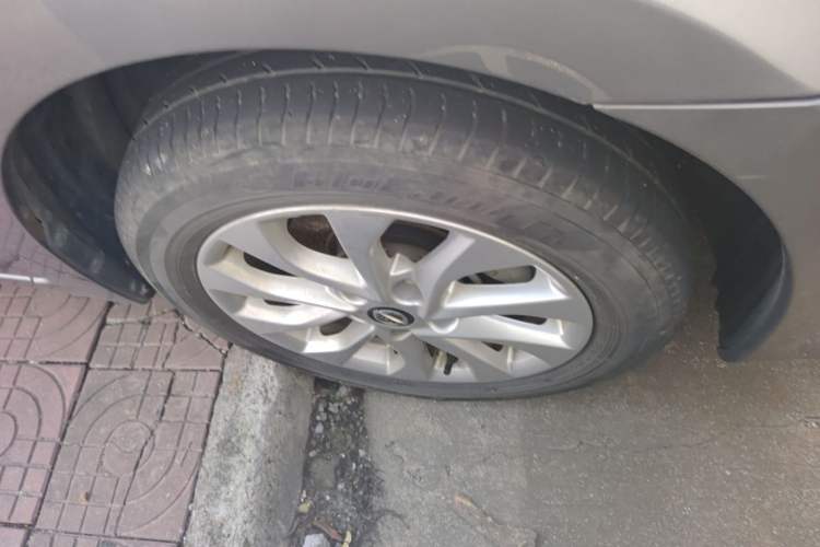Used Nissan Sylphy 2022 Classic 1.6XL CVT Luxury Edition Right Front Wheel Hub