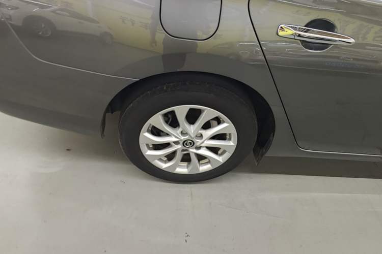 Used Nissan Sylphy 2022 Classic 1.6XL CVT Luxury Edition Right Rear Wheel Hub