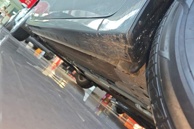 Used Nissan Sylphy 2022 Classic 1.6XE CVT Comfort Edition Right Side Sill