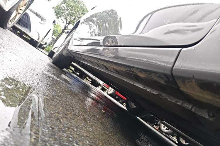 Used Nissan Sylphy 2022 Classic 1.6XE CVT Comfort Edition Right Side Sill