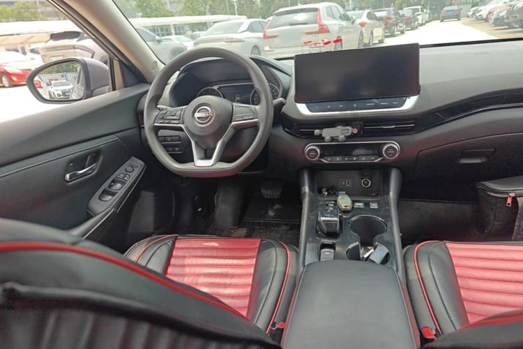 Used Nissan Sylphy 2022 All-Electric e-POWER Version with Large Display Steering Wheel