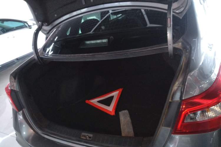 Used Nissan Sylphy 2022 Classic 1.6XE CVT Comfort Edition Trunk