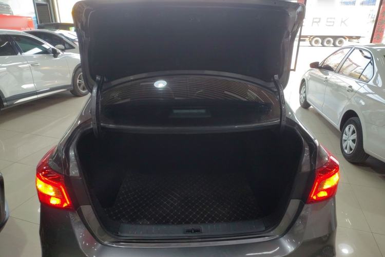 Used Nissan Sylphy 2022 Classic 1.6XE CVT Comfort Edition Trunk