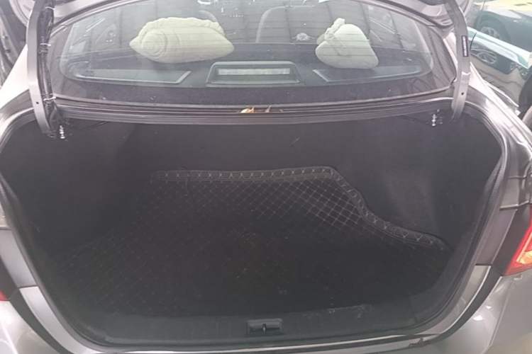 Used Nissan Sylphy 2022 Classic 1.6XE CVT Comfort Edition Trunk
