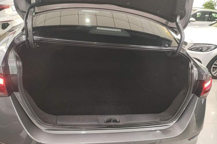 Used Nissan Sylphy 2022 1.6L XL CVT Smart Enjoyment Version Trunk