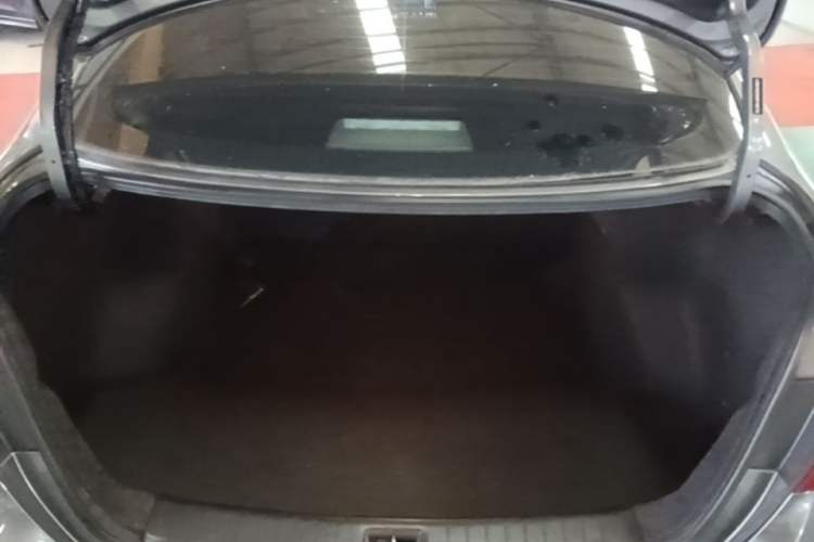 Used Nissan Sylphy 2022 Classic 1.6XE CVT Comfort Edition Trunk