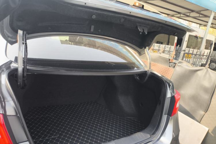 Used Nissan Sylphy 2022 Classic 1.6XE CVT Comfort Edition Trunk