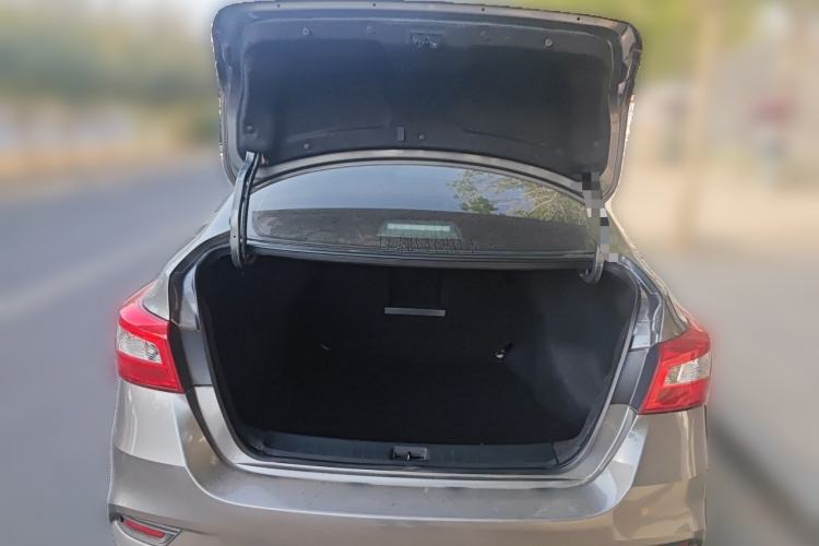 Used Nissan Sylphy 2022 Classic 1.6XL CVT Luxury Edition Trunk