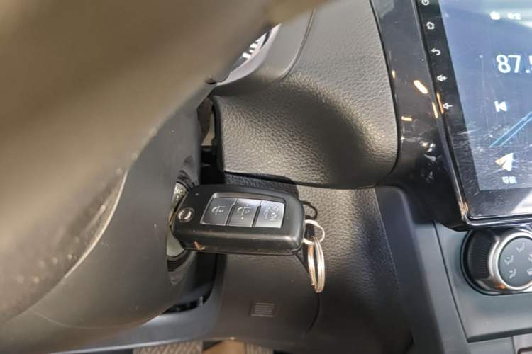 Used Nissan Sylphy 2022 Classic 1.6XE CVT Comfort Edition Vehicle Key
