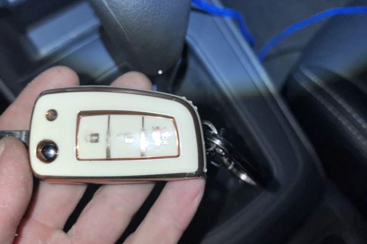Used Nissan Sylphy 2022 Classic 1.6XE CVT Comfort Edition Vehicle Key