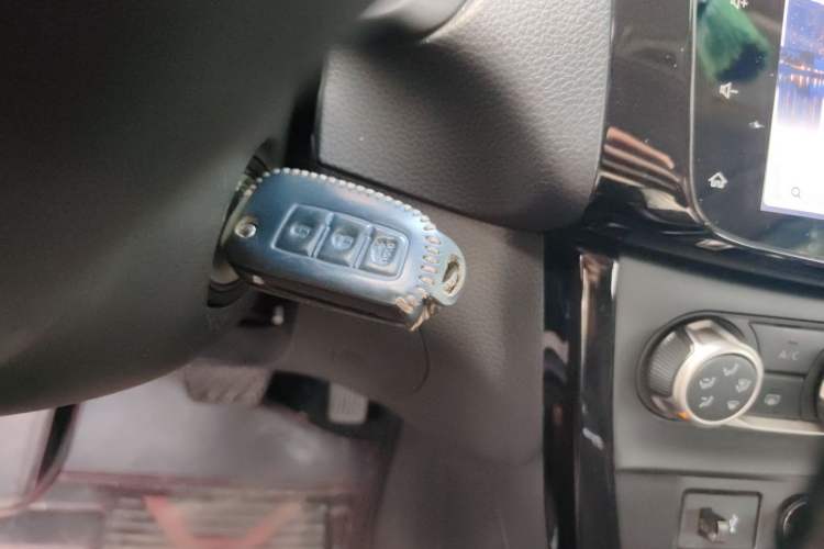 Used Nissan Sylphy 2022 Classic 1.6XL CVT Luxury Edition Vehicle Key