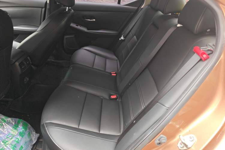 Used Nissan Sylphy 2022 Electric-Drive e-POWER Super Connect PLUS Left Rear Seat