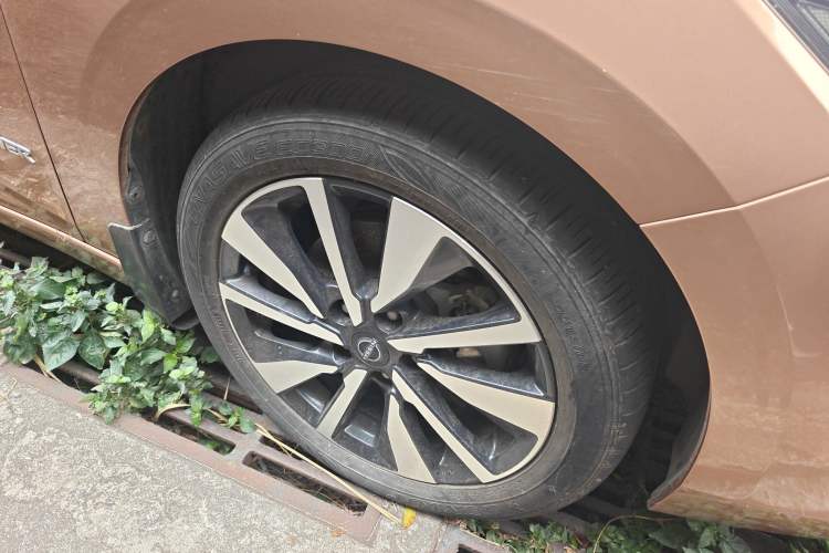 Used Nissan Sylphy 2022 Electric-Drive e-POWER Super Connect PLUS Right Front Wheel Hub