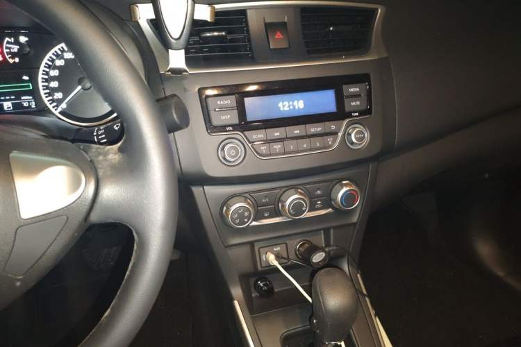 Used Nissan Sylphy 2022 Classic 1.6XE CVT Comfort Edition Audio And AC Panel