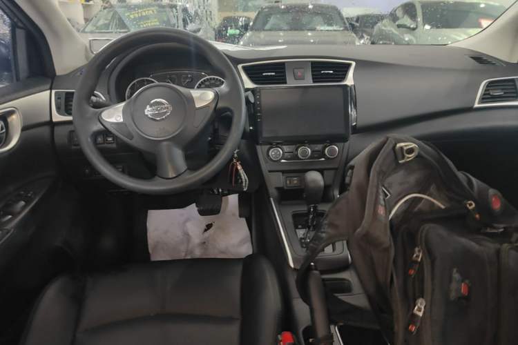 Used Nissan Sylphy 2022 Classic 1.6XE CVT Comfort Edition Center Console
