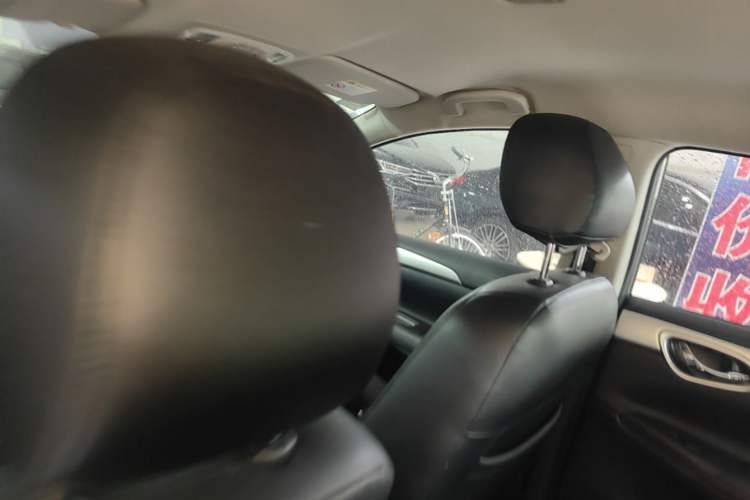 Used Nissan Sylphy 2022 Classic 1.6XE CVT Comfort Edition Headliner