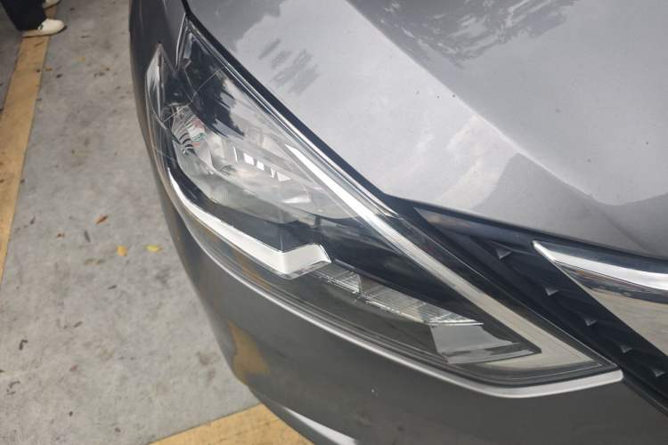 Used Nissan Sylphy 2022 Classic 1.6XE CVT Comfort Edition Right Front Headlight